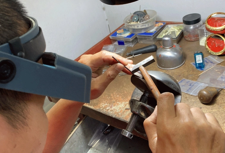 Stone-Sourcing-and-Cutting